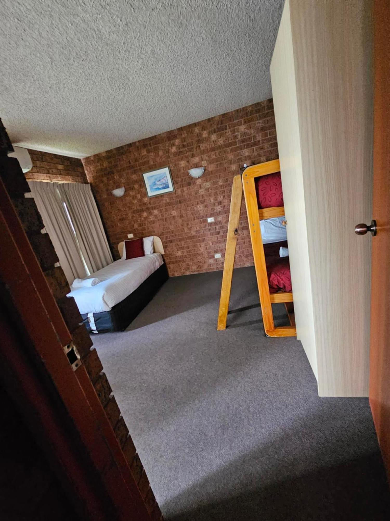 Courtyard Motor Inn Shepparton Eksteriør billede