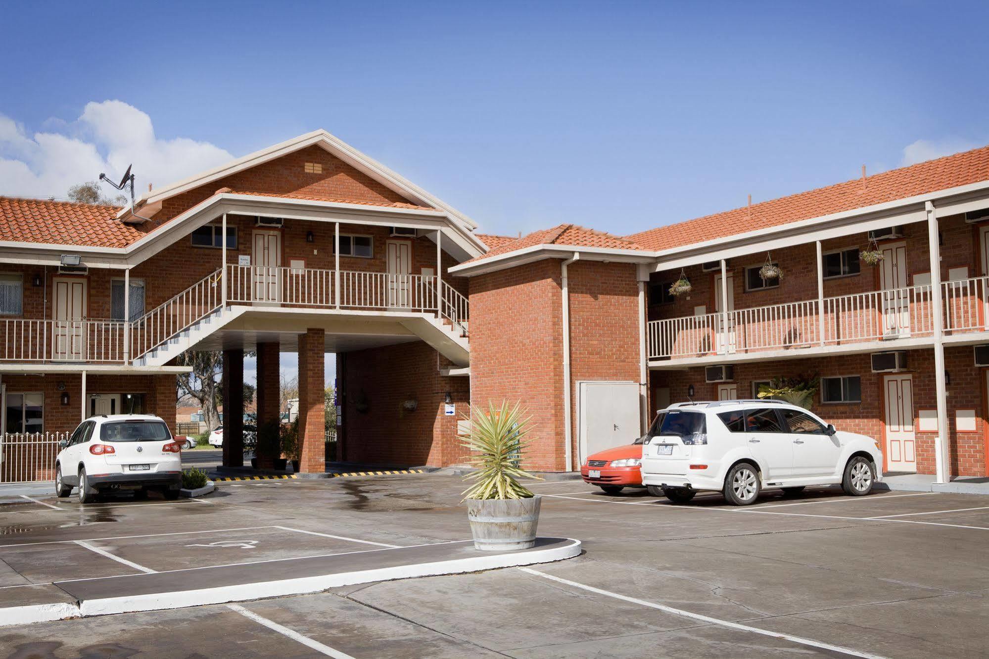 Courtyard Motor Inn Shepparton Eksteriør billede